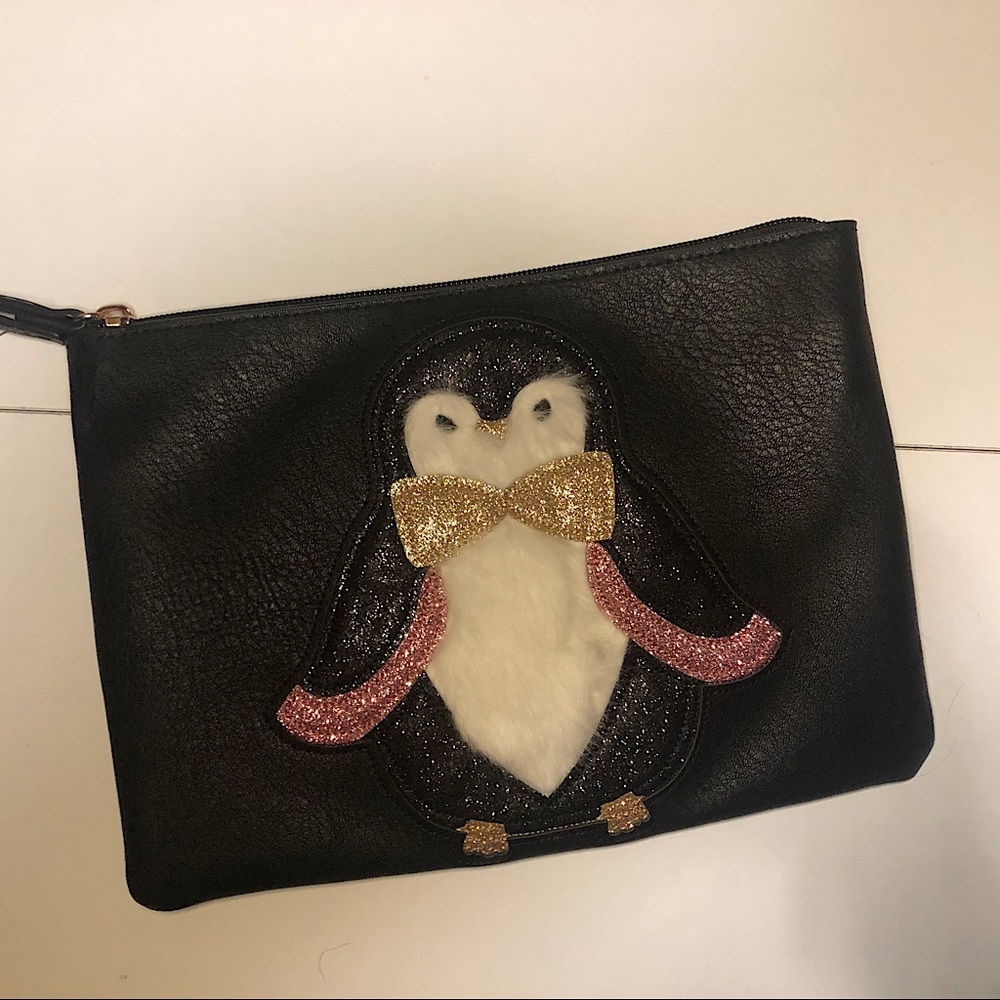LC Lauren Conrad Penguin Wristlet